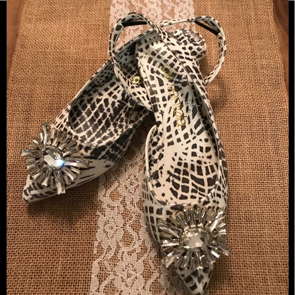 Gia Ventola Jeweled Slingback Flat NWT 36.5  6.5US